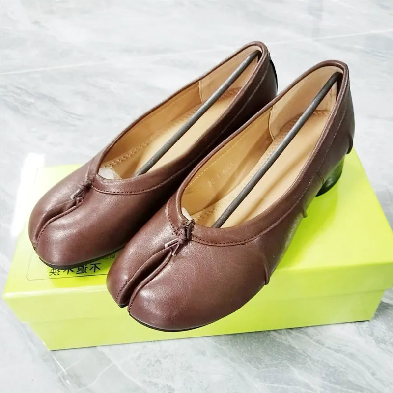 Women’s Split Toe Ballet Flats – Minimal Leather Style Slip-On Shoes for Casual & Everyday Wear