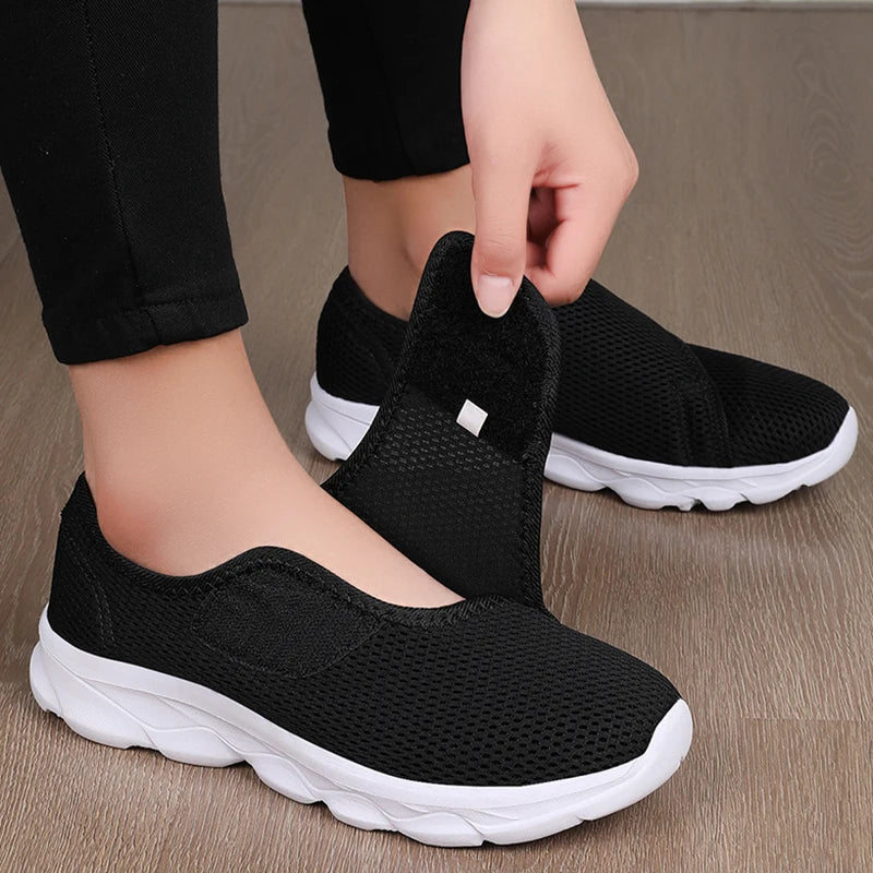Women’s Breathable Mesh Slip-On Sneakers – Lightweight Walking Shoes for Casual, Travel & Everyday Wear