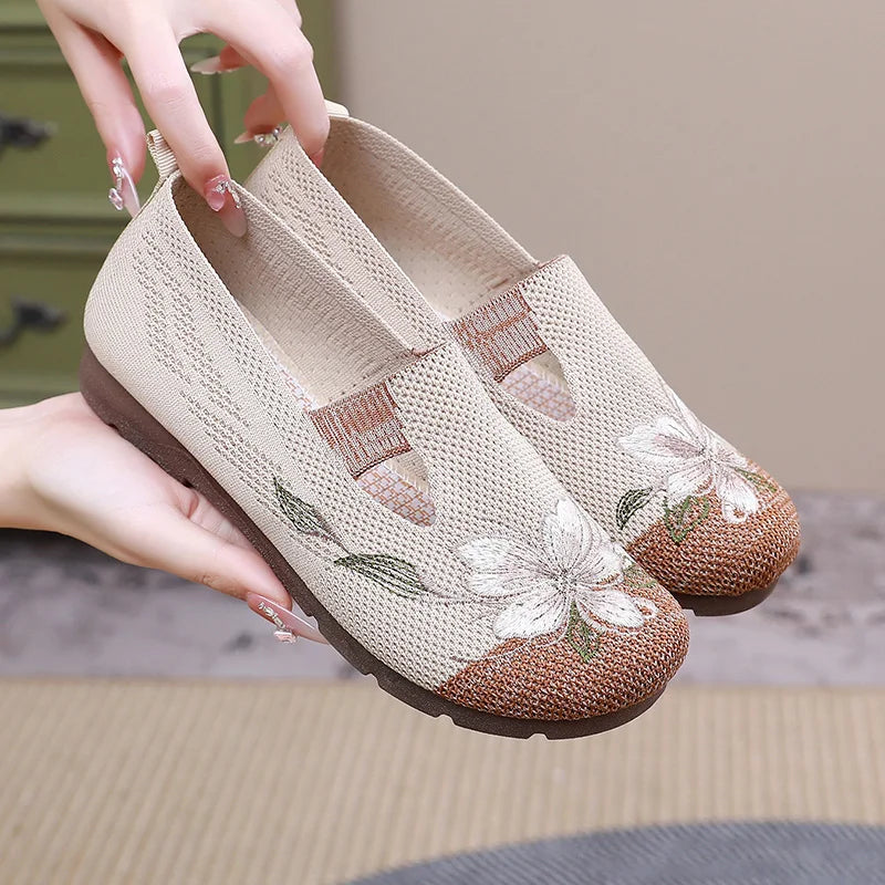 Women’s Floral Knit Comfort Flats – Breathable Slip-On Casual Shoes for Walking & Everyday Wear