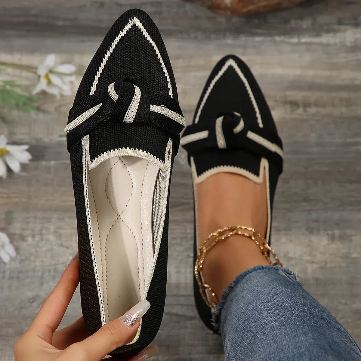 Women’s Pointed Toe Ballet Flats – Elegant Bow Detail Slip-On Shoes for Casual, Office & Everyday Wear