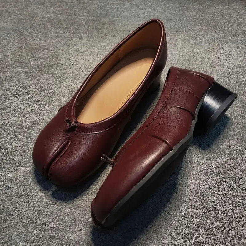 Women’s Split Toe Ballet Flats – Minimal Leather Style Slip-On Shoes for Casual & Everyday Wear