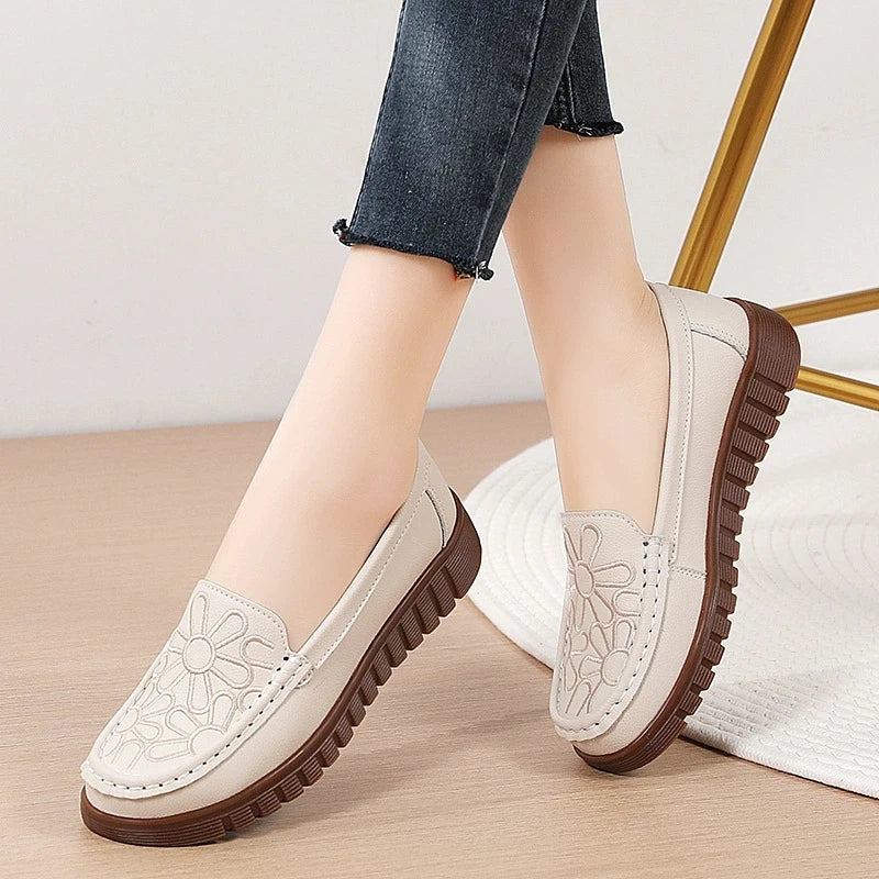 Women’s Floral orthopaedic Comfort Loafers – Casual Slip-On Walking Shoes for Office, Travel & Everyday Wear