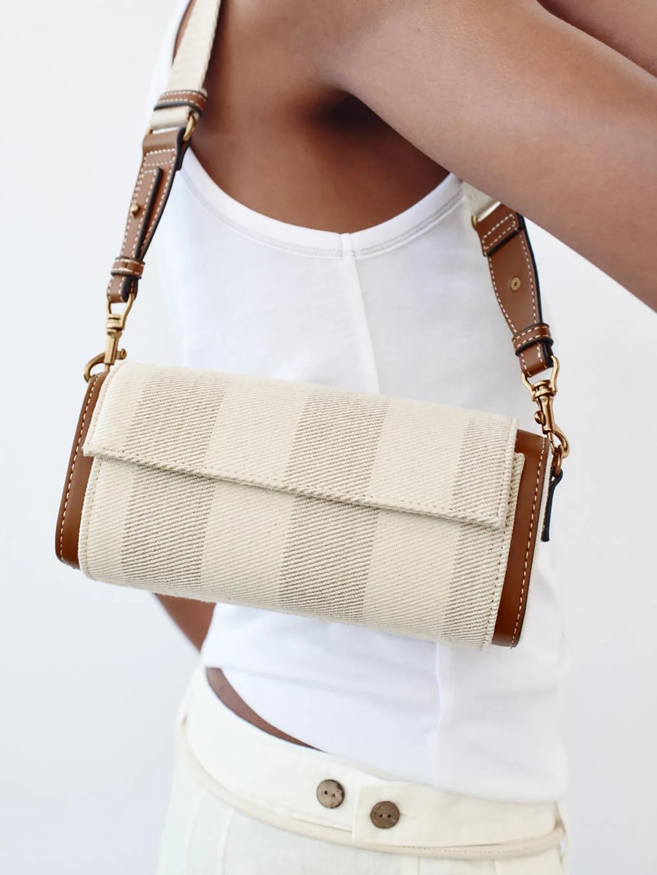 Designer Crossbody Bag for Women | Elegant Flap Shoulder Purse | Minimalist Fashion Handbag | Casual Everyday Sling Bag