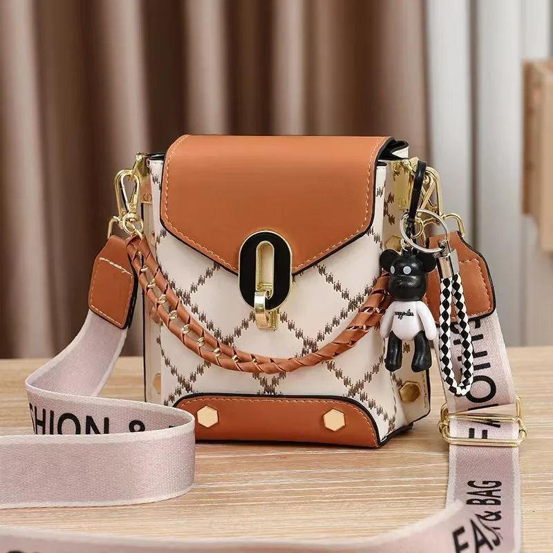 Designer Crossbody Bag for Women | Fashion Shoulder Handbag | Trendy Chain Sling Purse | Compact Everyday Messenger Bag