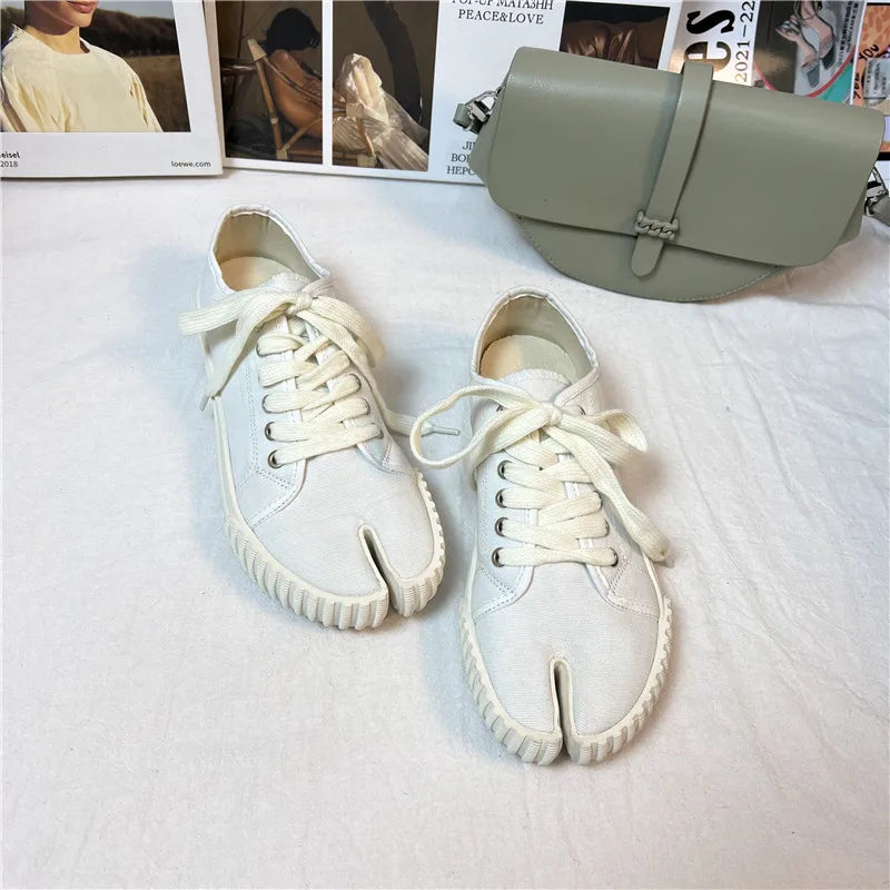 Women’s Split Toe Canvas Sneakers – Casual Lace-Up Flat Shoes for Everyday, Walking & Streetwear