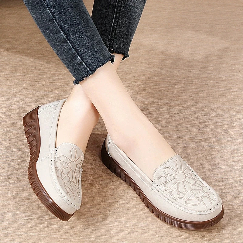 Women’s Floral orthopaedic Comfort Loafers – Casual Slip-On Walking Shoes for Office, Travel & Everyday Wear