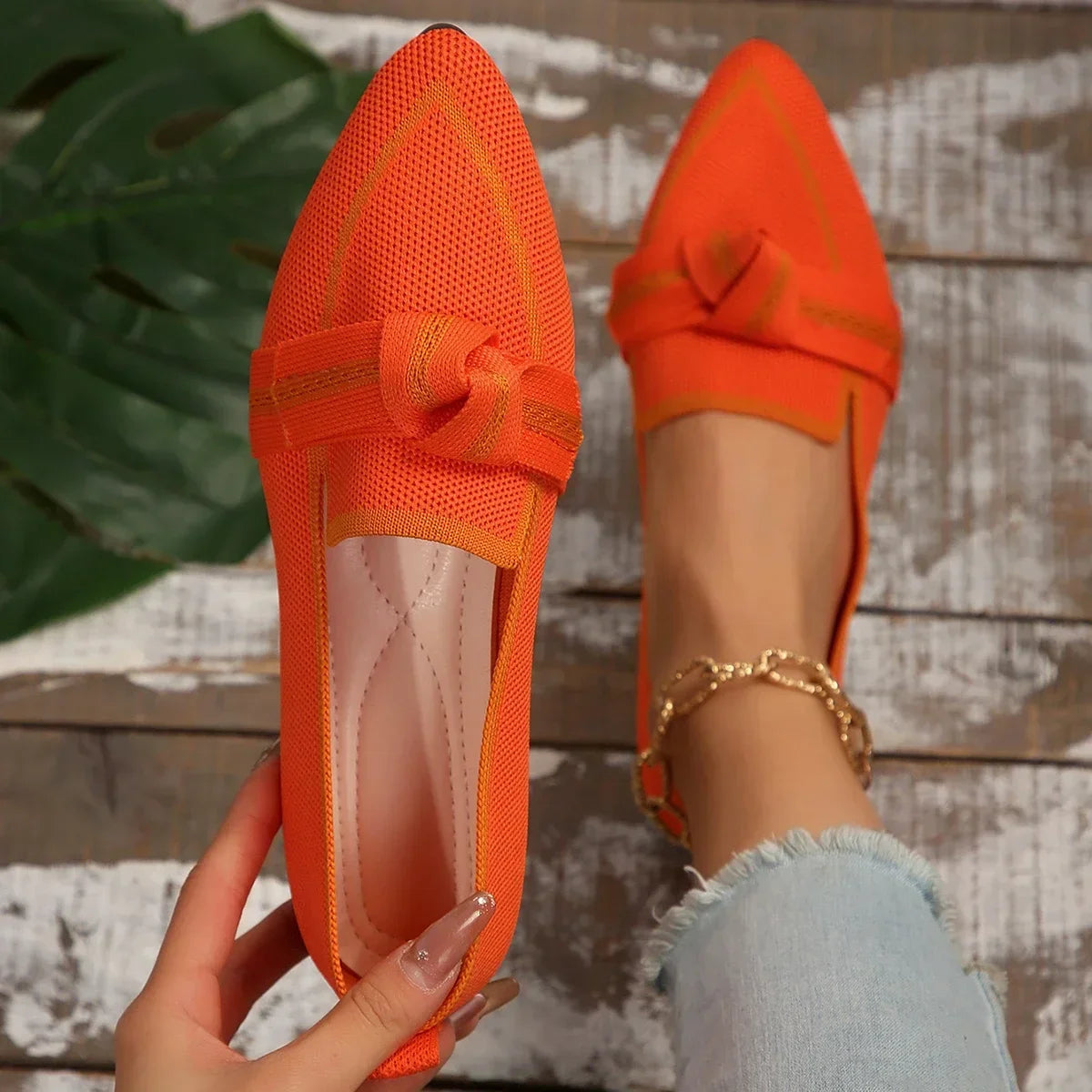 Women’s Pointed Toe Ballet Flats – Elegant Bow Detail Slip-On Shoes for Casual, Office & Everyday Wear
