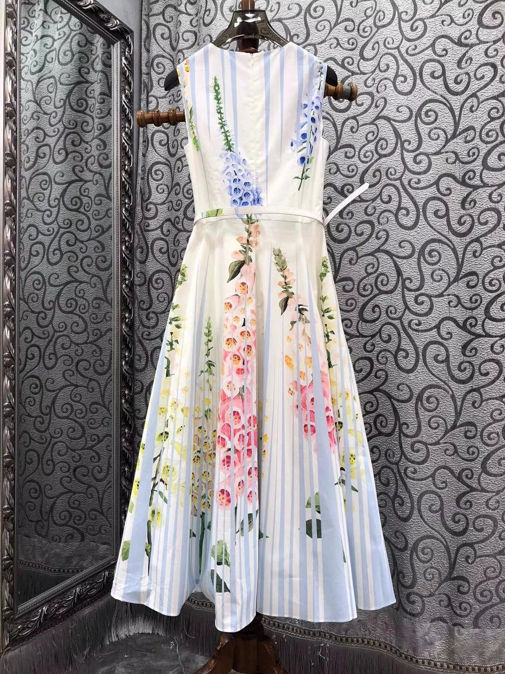 Women’s Floral Pleated Midi Dress | Elegant Sleeveless Garden Party & Wedding Guest Dress