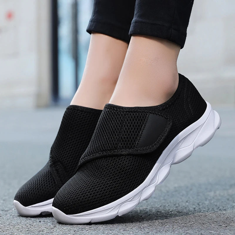 Women’s Breathable Mesh Slip-On Sneakers – Lightweight Walking Shoes for Casual, Travel & Everyday Wear