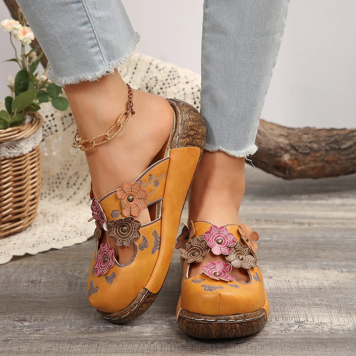 Women’s Floral Wedge Sandals – Embroidered Comfort Slip-On Slippers for Casual & Everyday Wear