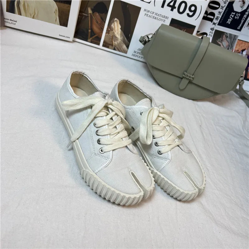 Women’s Split Toe Canvas Sneakers – Casual Lace-Up Flat Shoes for Everyday, Walking & Streetwear