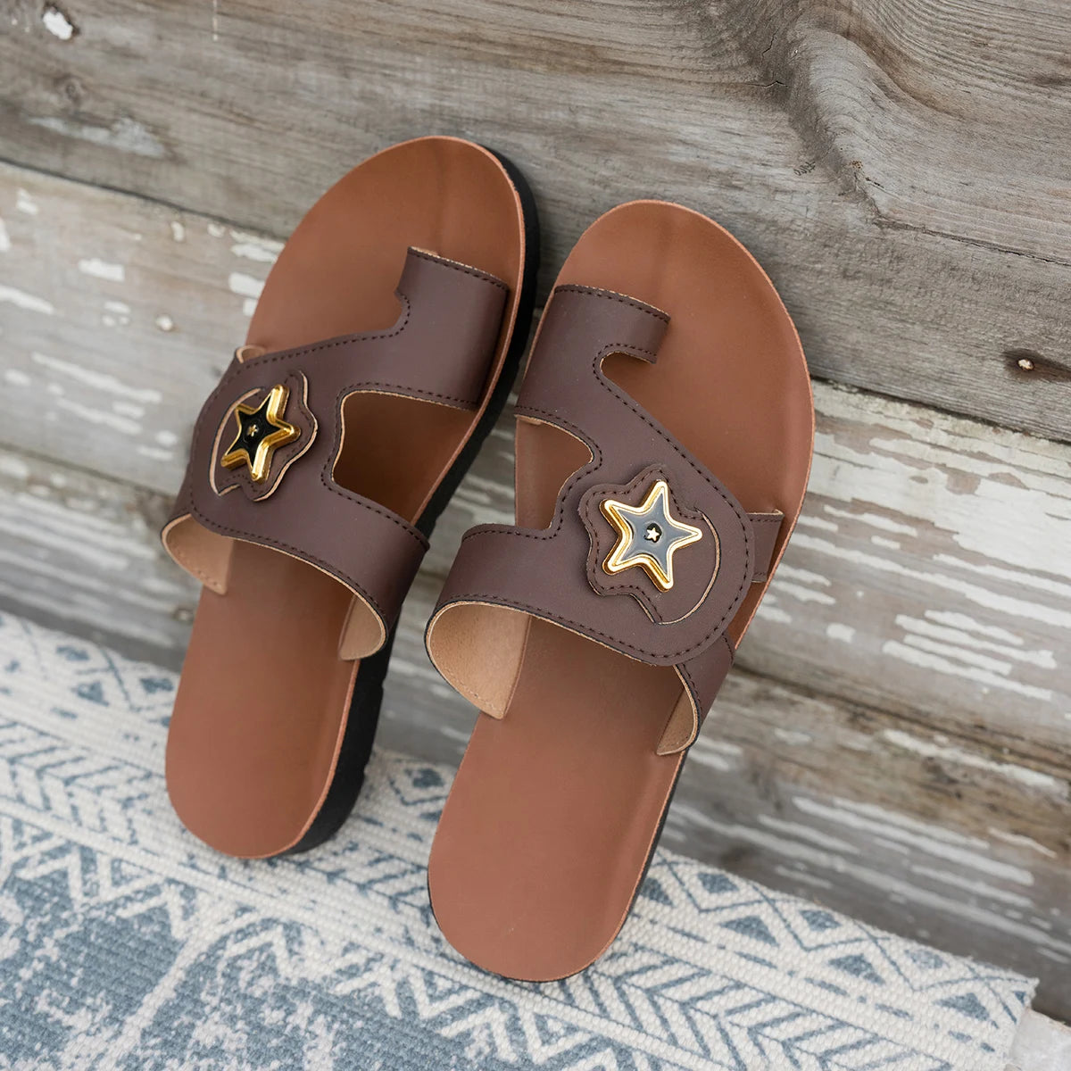 Women’s Star Accent Slide Sandals – Casual Flat Slippers for Everyday, Travel & Summer Wear